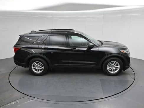 New 2026 Ford Explorer Active RWD image 39