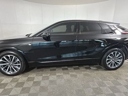 Used 2024 Cadillac Lyriq Sport AWD/4WD image 6