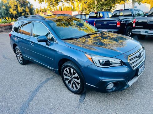 Used 2017 Subaru Outback 3.6R Limited AWD/4WD image 2