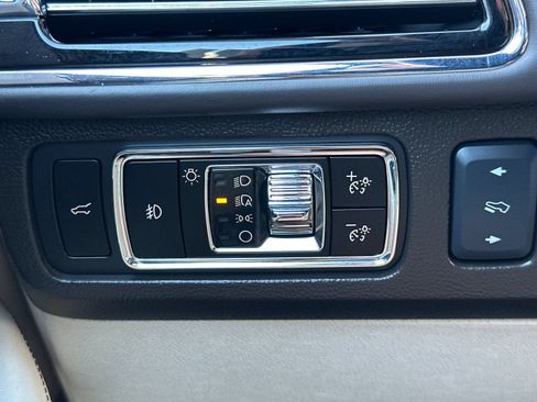 Used 2023 Lincoln Navigator Black Label AWD/4WD image 38