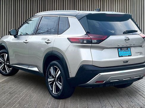 Used 2021 Nissan Rogue Platinum AWD/4WD image 2