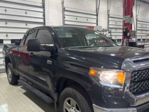 Used 2020 Toyota Tundra SR5 w/ SR5 Upgrade Package RWD image 48