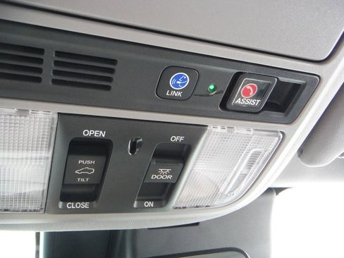 Used 2019 Honda Pilot Touring image 27