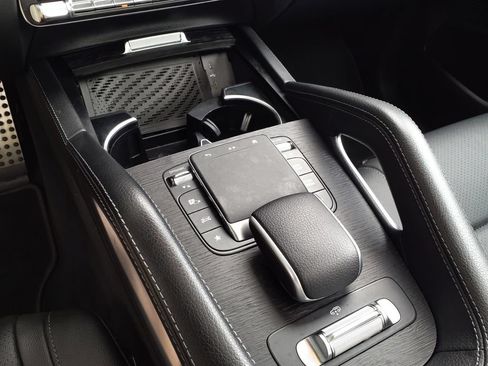 Certified 2024 Mercedes-Benz GLS 450 4MATIC image 32