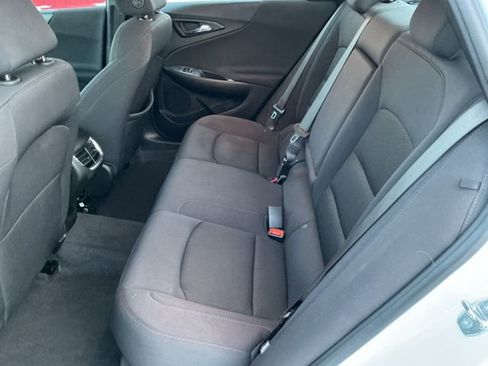 Used 2023 Chevrolet Malibu LT image 37