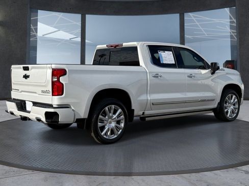 Used 2024 Chevrolet Silverado 1500 High Country image 5