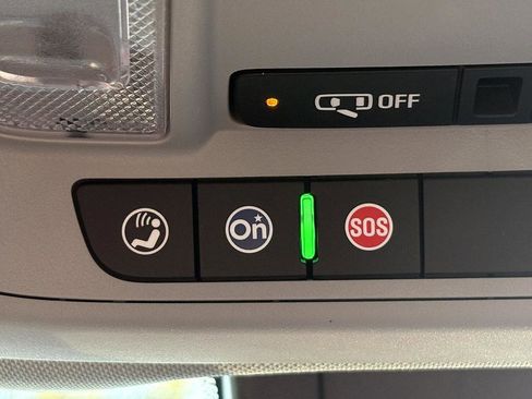 Used 2023 Chevrolet Equinox LS w/ LS Convenience Package image 25