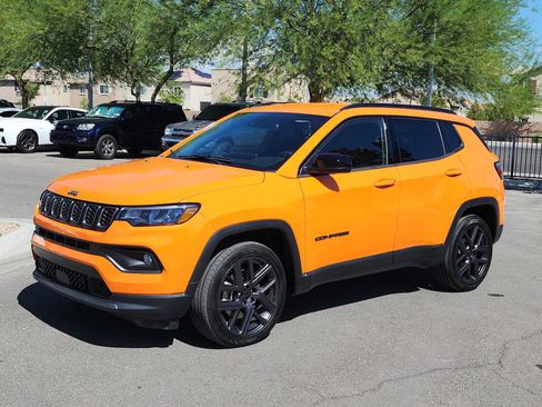 Used 2026 Jeep Compass Latitude AWD/4WD image 4
