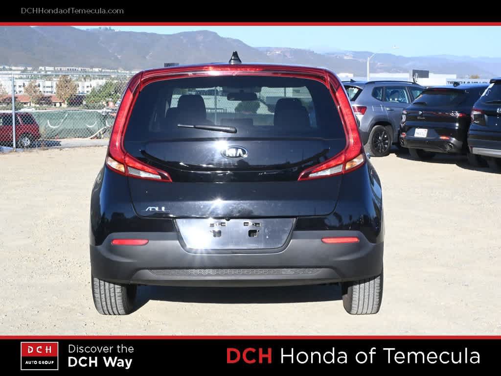 Used 2021 Kia Soul LX FWD image 6