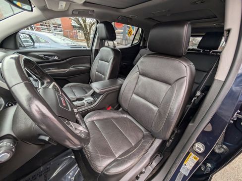 Used 2017 GMC Acadia SLT image 16