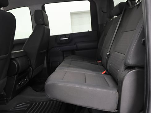 Used 2024 Chevrolet Silverado 2500 Custom w/ Custom Value Package image 9