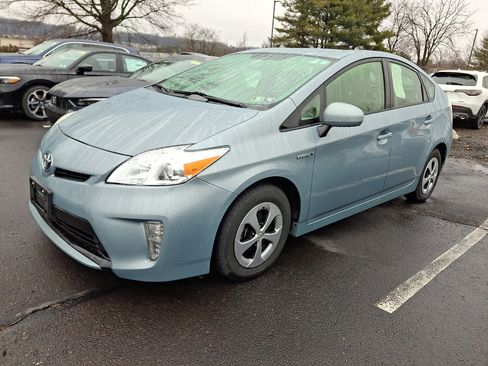 Used 2014 Toyota Prius Two image 3