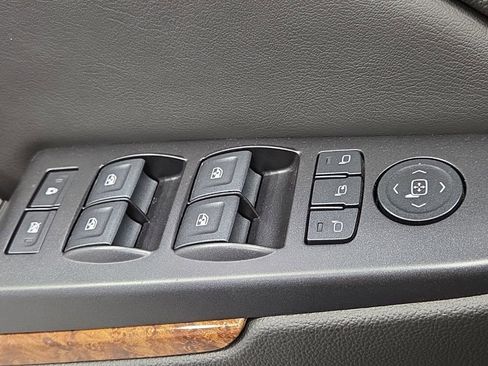 Used 2018 Chevrolet Tahoe Premier w/ RST 6.2L Performance Edition image 31