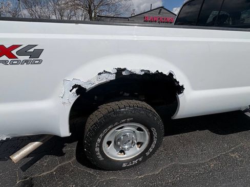 Used 2005 Ford F250 4x4 SuperCab Super Duty image 5