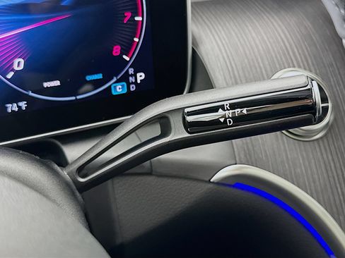 New 2026 Mercedes-Benz GLC 300 image 18