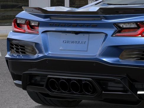 New 2027 Chevrolet Corvette Z06 w/ Stealth Interior Trim Package RWD image 21