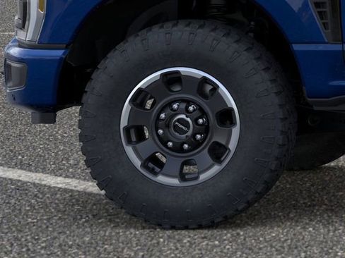 New 2026 Ford F250 Platinum w/ Tremor Off-Road Package image 19