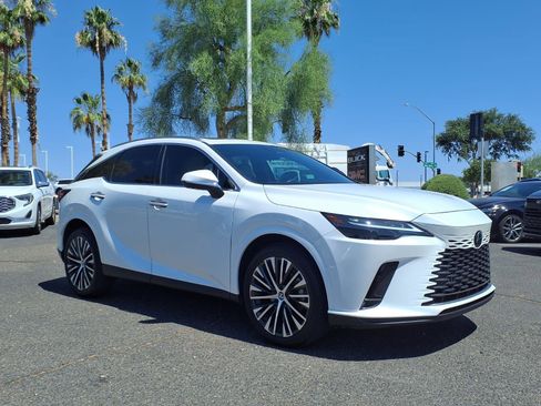 Used 2024 Lexus RX 350 Premium Plus w/ Convenience Package FWD image 3