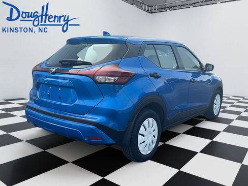 Used 2024 Nissan Kicks S FWD image 5