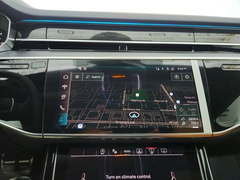 Used 2025 Audi S8 EXECUTIVE image 26