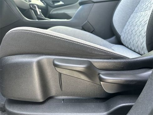 Used 2023 Chevrolet Equinox LS image 14