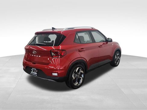 Used 2022 Hyundai Venue SEL w/ Cargo Package FWD image 8