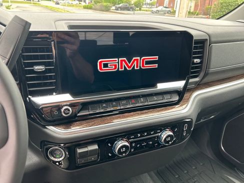New 2026 GMC Sierra 1500 Elevation w/ X31 Off-Road Package AWD/4WD image 20