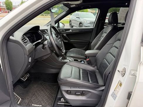 Used 2021 Volkswagen Tiguan SEL Premium R-Line AWD/4WD image 12