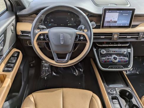 Used 2021 Lincoln Corsair Reserve image 16