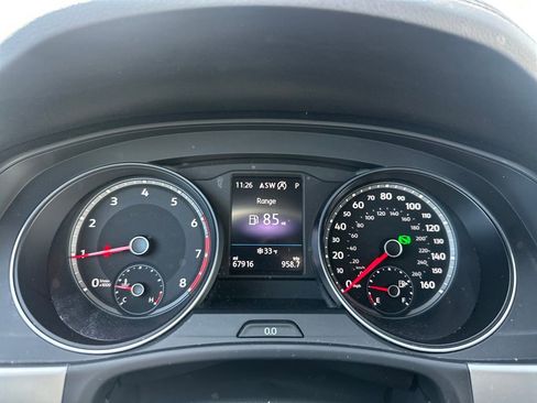 Used 2021 Volkswagen Atlas Cross Sport SE image 14