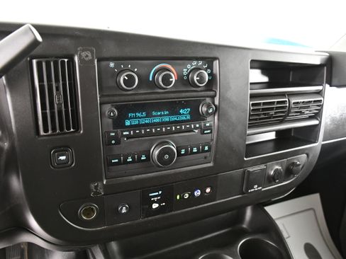 Used 2020 Chevrolet Express 2500 w/ Driver Convenience Package RWD image 25
