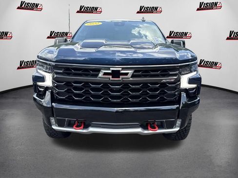 Used 2022 Chevrolet Silverado 1500 ZR2 w/ Technology Package AWD/4WD image 2