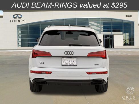 Used 2024 Audi Q5 2.0T Premium w/ Summer of Audi Package AWD/4WD image 4