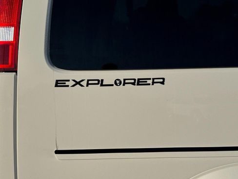 New 2026 GMC Savana 2500 Extended w/ Driver Convenience Package image 7