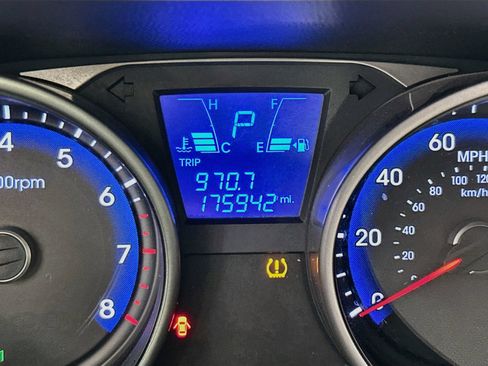Used 2011 Hyundai Tucson Limited w/ Premium Pkg 3 AWD/4WD image 12