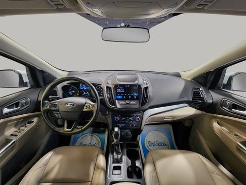 Used 2019 Ford Escape SEL image 10