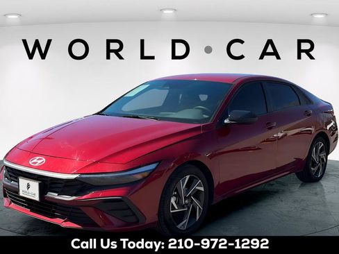 Certified 2025 Hyundai Elantra Sport image 3