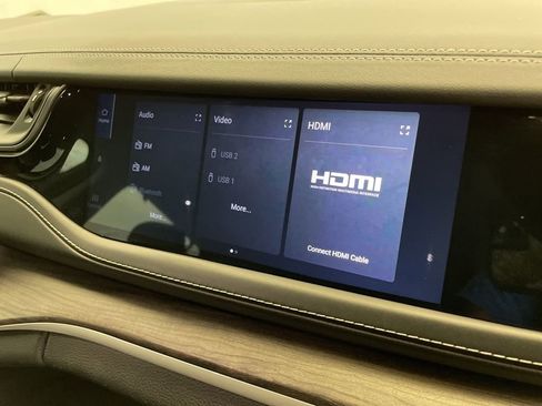 Certified 2022 Jeep Grand Cherokee L Limited w/ Luxury Tech Group II image 27