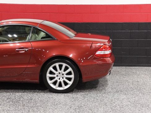Used 2007 Mercedes-Benz SL 550 image 24