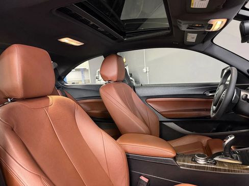 Used 2017 BMW 230i Coupe image 16