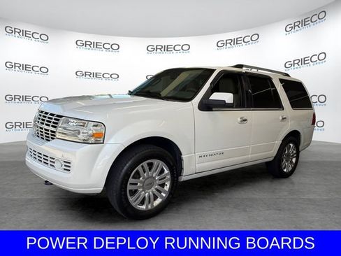 Used 2012 Lincoln Navigator 2WD w/ Monochrome Appearance Pkg image 3