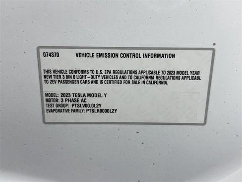Used 2023 Tesla Model Y Long Range image 55