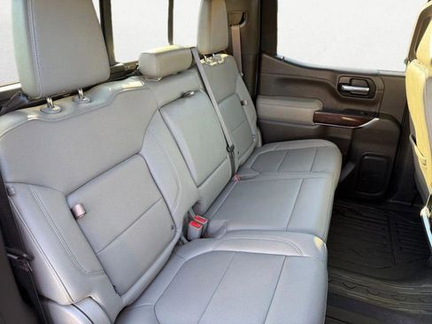 Used 2019 GMC Sierra 1500 SLT image 31