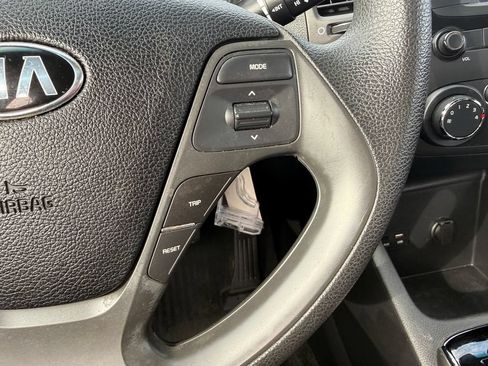 Used 2017 Kia Forte LX FWD image 22
