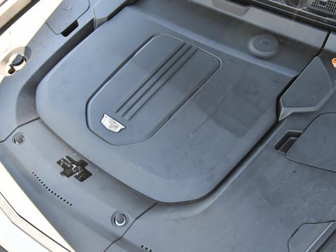 Used 2024 Cadillac Lyriq Tech RWD image 53