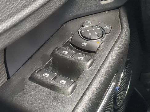 Used 2021 Ford Expedition XLT w/ FX4 Off-Road Package AWD/4WD image 28