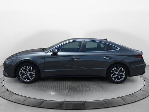 Used 2023 Hyundai Sonata SEL FWD image 2