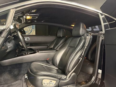 Used 2015 Rolls-Royce Wraith RWD image 21