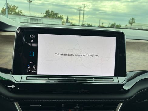 Used 2026 Volkswagen Atlas SE FWD image 20
