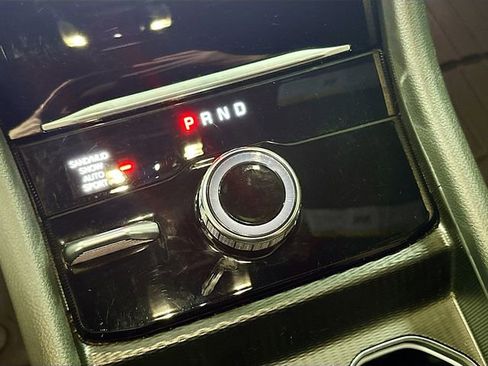 Used 2024 Jeep Grand Cherokee L Limited w/ Black Appearance Package image 18